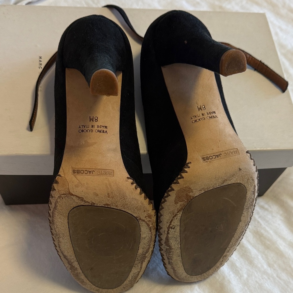 Vintage Marc Jacobs Black Heels with Bow Detail - Picture 4 of 5